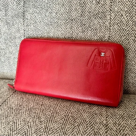 🦚HP🦚 Chanel Limited Edition Cardigan Zip Wallet - Picture 2 of 12